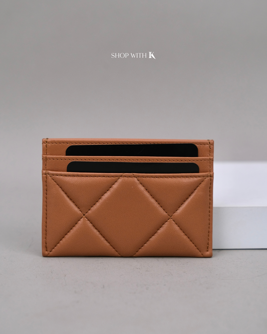 Chanel 19 Slip Cardcase Beige GHW