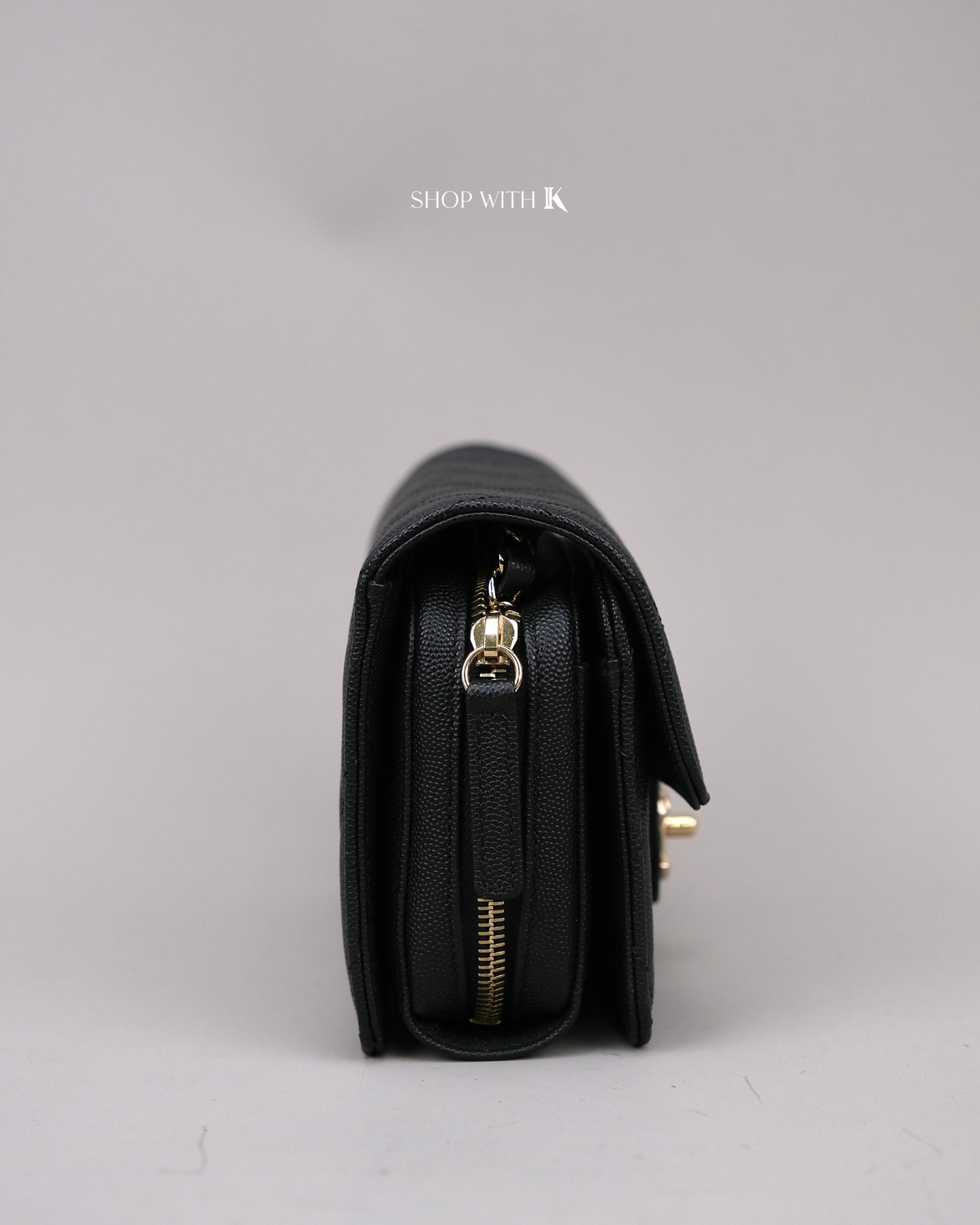Chanel 22C Like a Wallet Flap Black GHW
