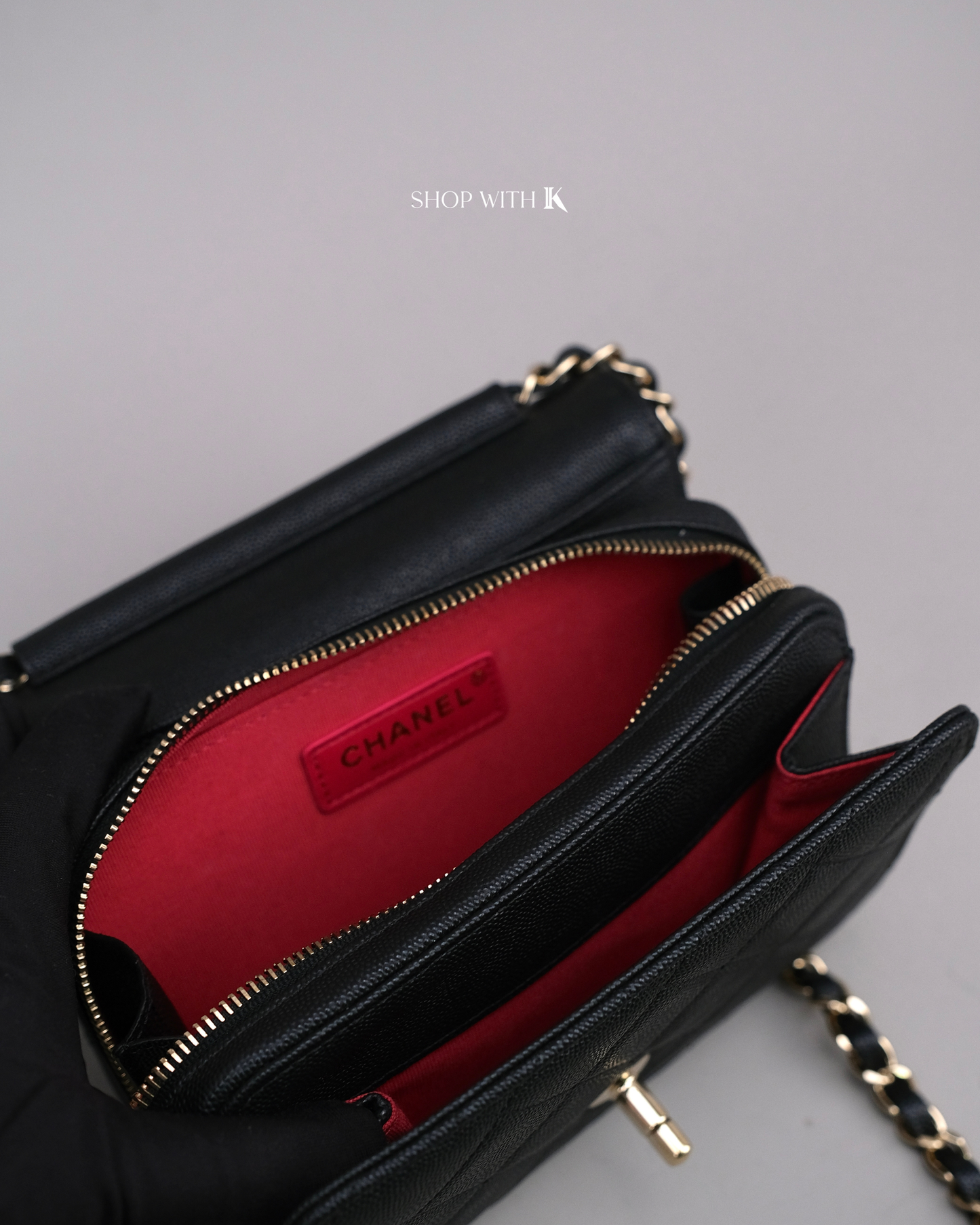 Chanel 22C Like a Wallet Flap Black GHW