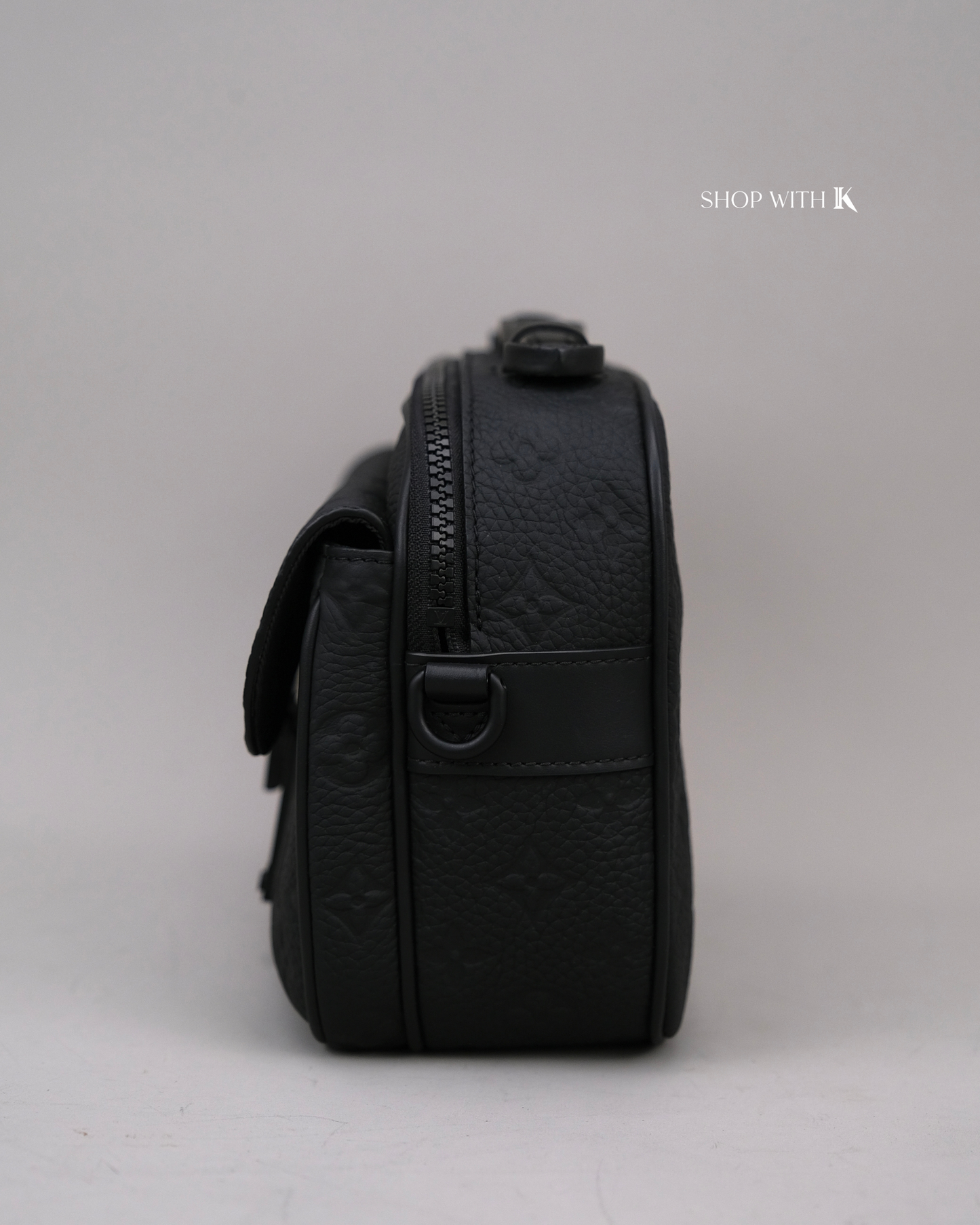 Louis Vuitton S Lock Messenger Bag