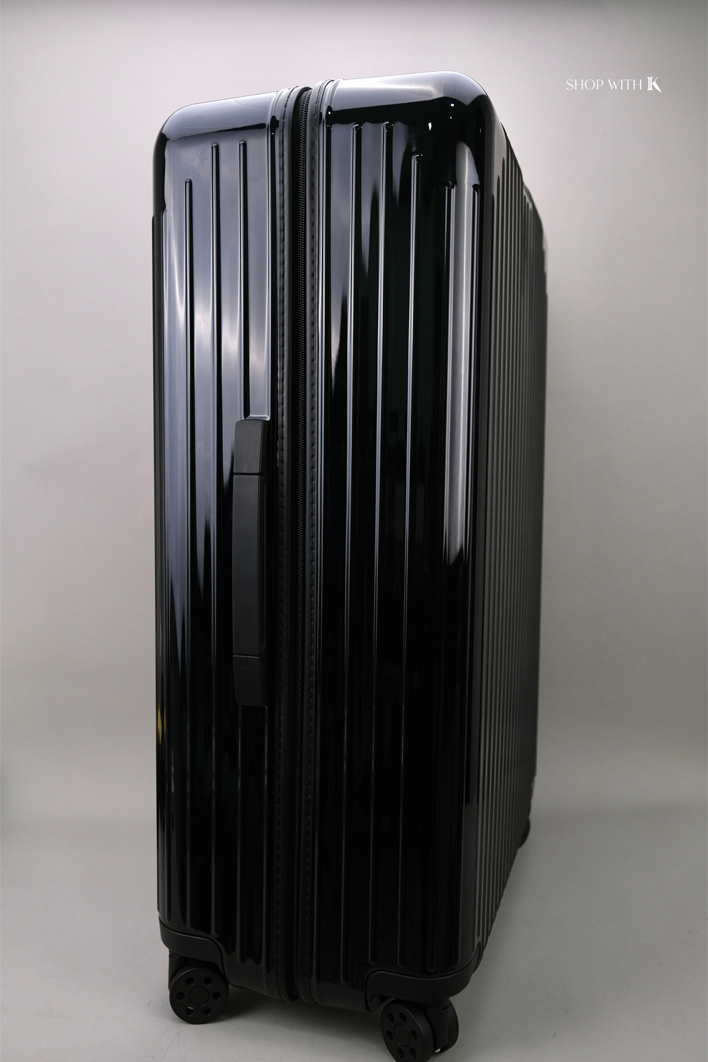 Rimowa Check-in Large Gloss Black
