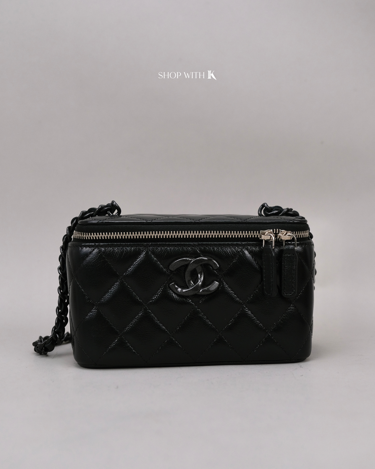 Chanel Vanity So Black