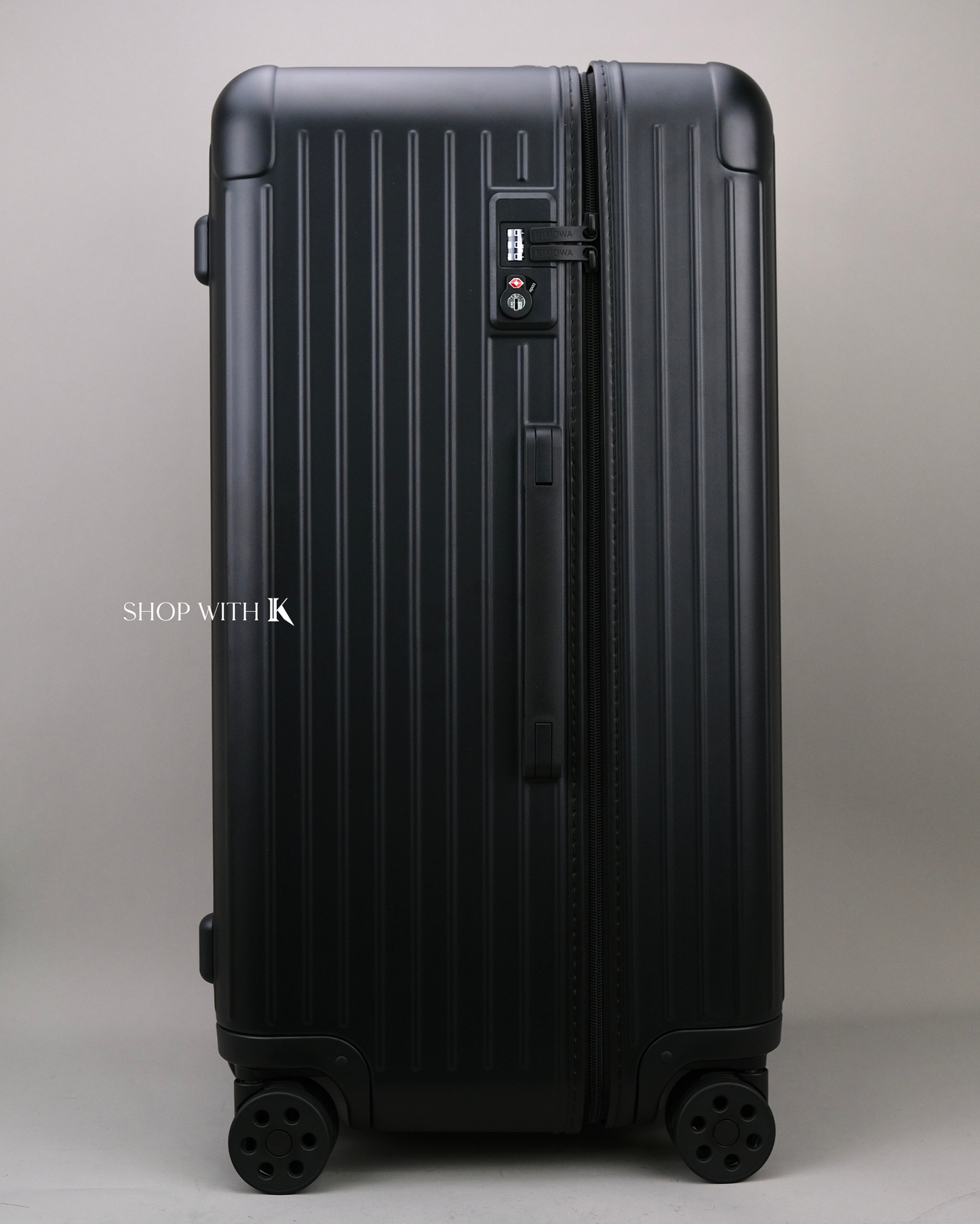 Rimowa Trunk Matte Black