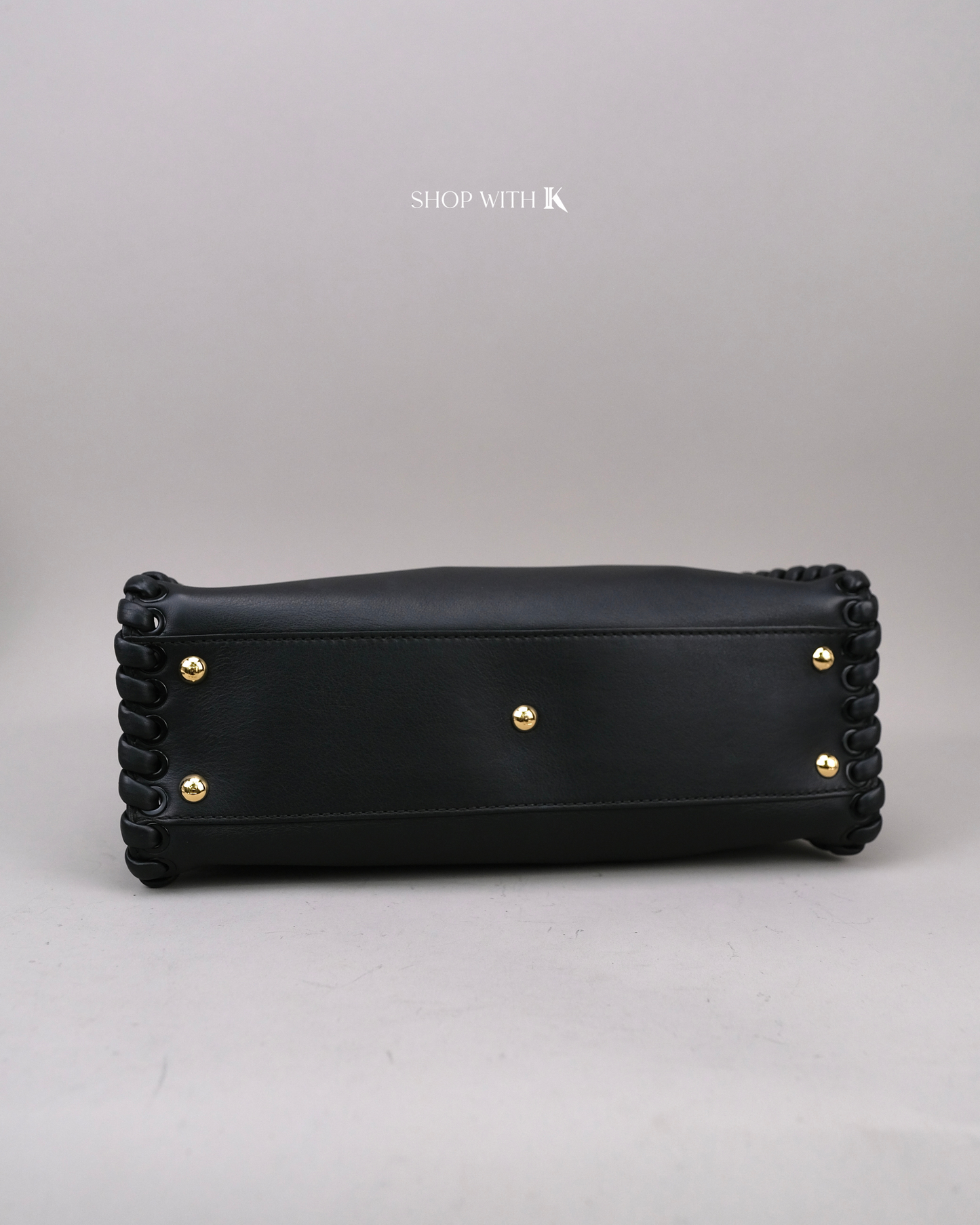 Fendi Peekaboo Medium Leather Black
