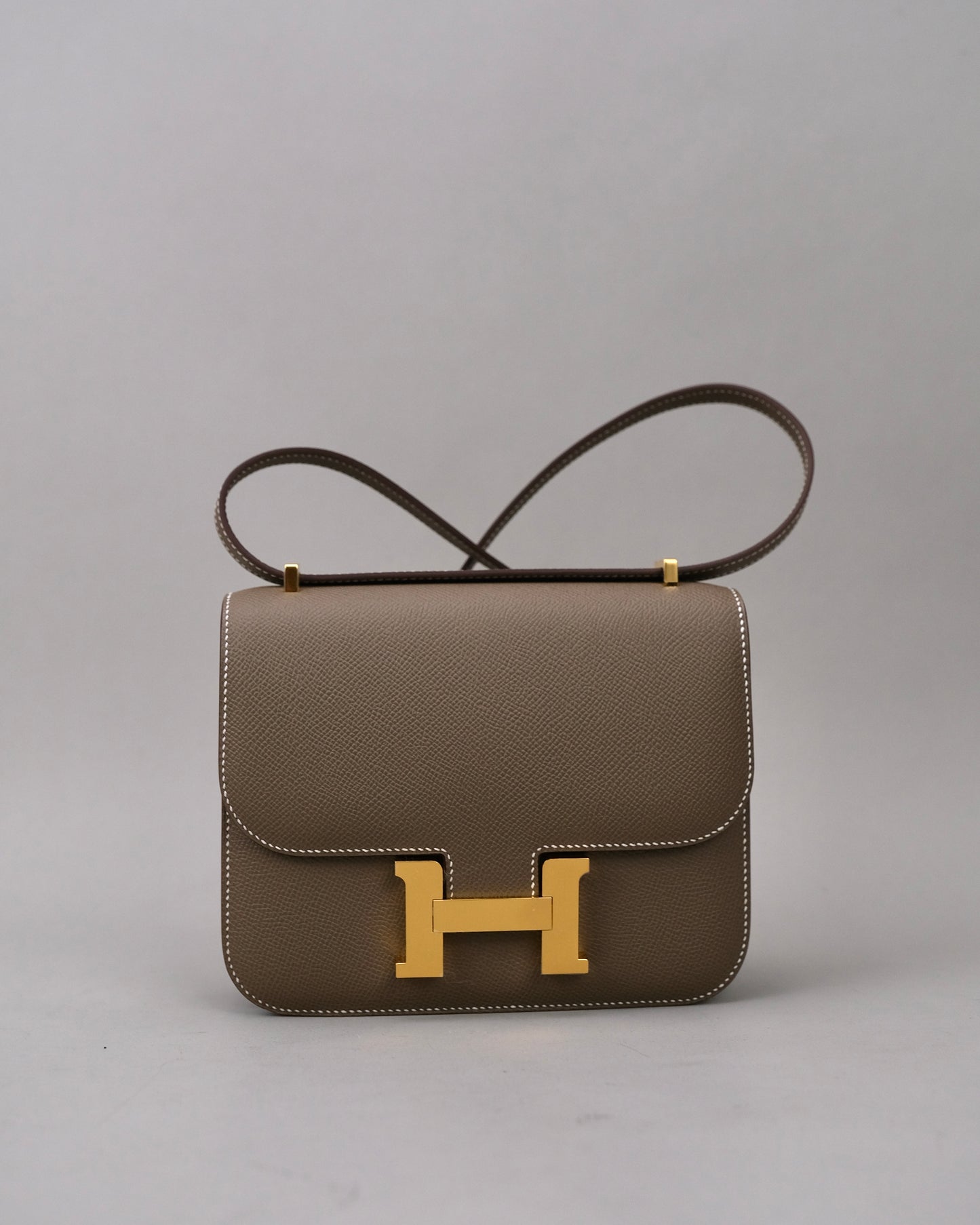 Hermes Constance 18 Etoupe GHW