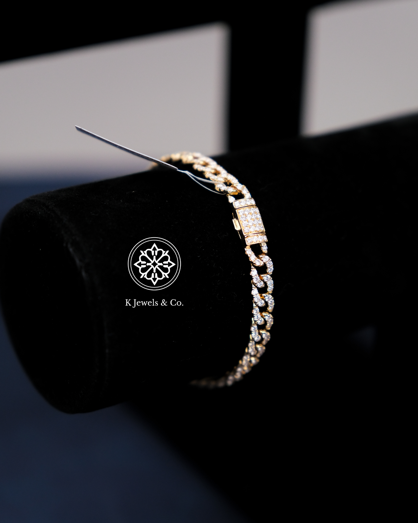 Diamond Chain Bracelet in Yellow Gold