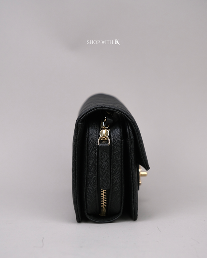 Chanel 22C Like a Wallet Flap Black GHW