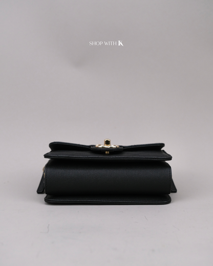 Chanel 22C Like a Wallet Flap Black GHW