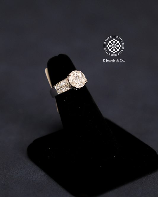 Round Illusion Diamond Ring