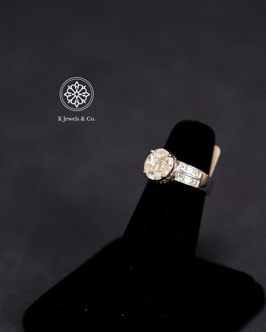 Round Illusion Diamond Ring
