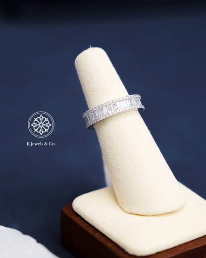 Baguette and Round Diamond Ring