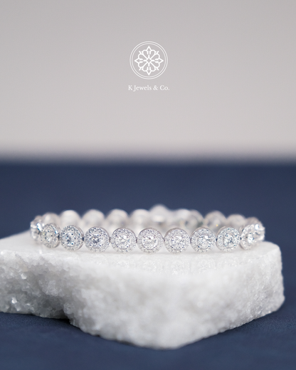 Illusion Diamond Bracelet w/ Halo