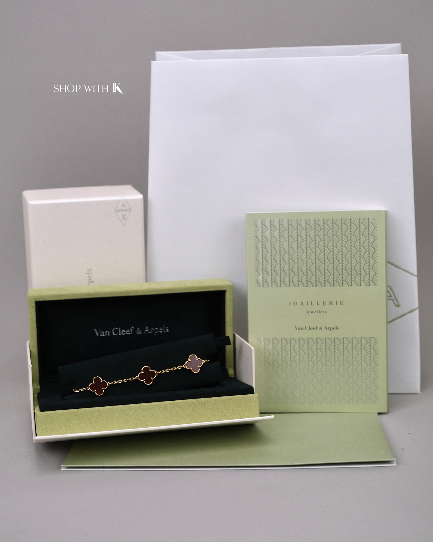 VCA Vintage Alhambra Carnelian Bracelet - 5 motifs