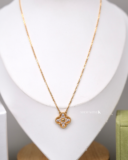 VCA Vintage Alhambra with Diamonds