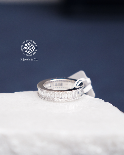 Baguette and Round Diamond Ring