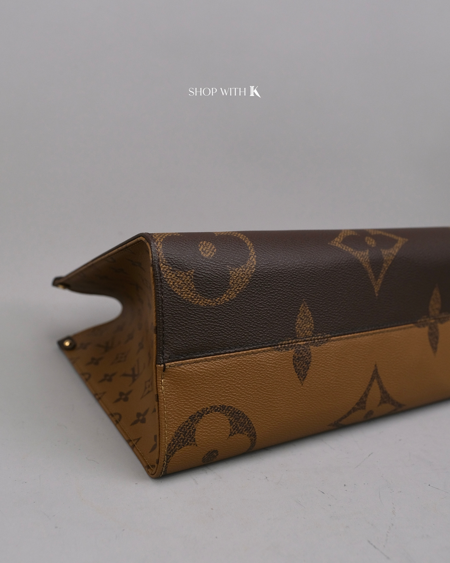 Louis Vuitton On the Go MM Tote Bag Reverse Monogram