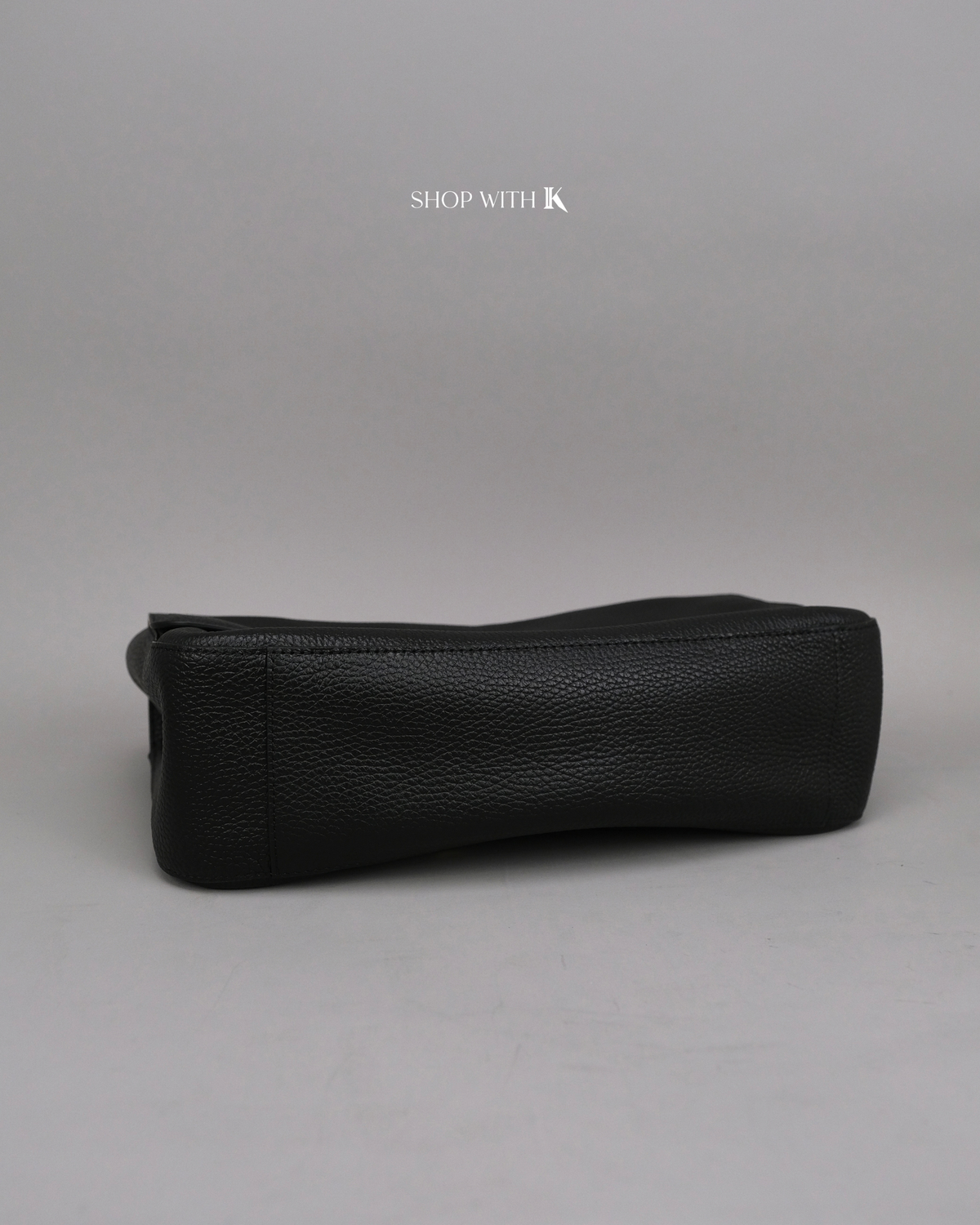Chanel Maxi Flap Black GHW - 32cm