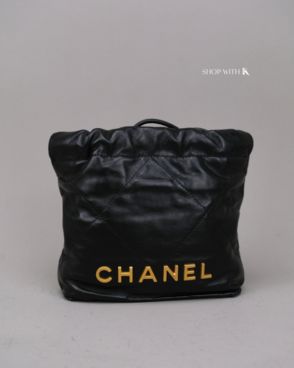 Chanel 22 Mini Black
