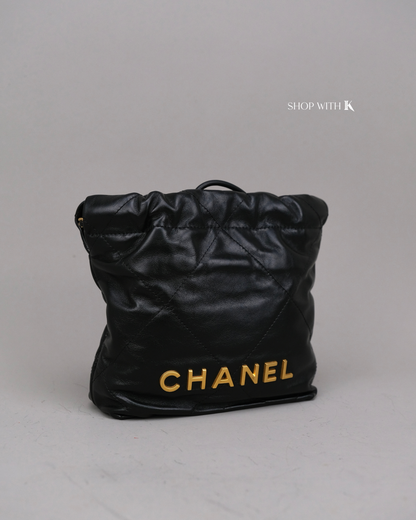 Chanel 22 Mini Black