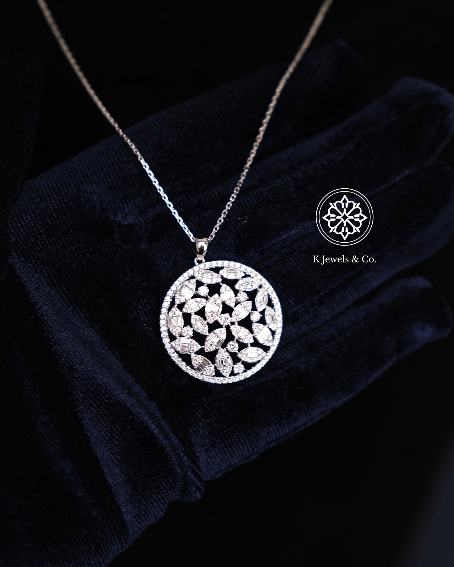 Round Diamond Pendant w/ Chain