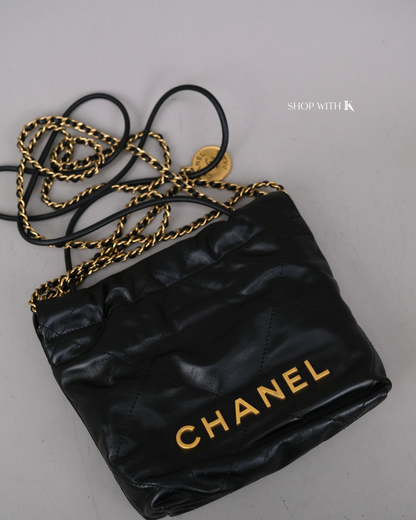 Chanel 22 Mini Black