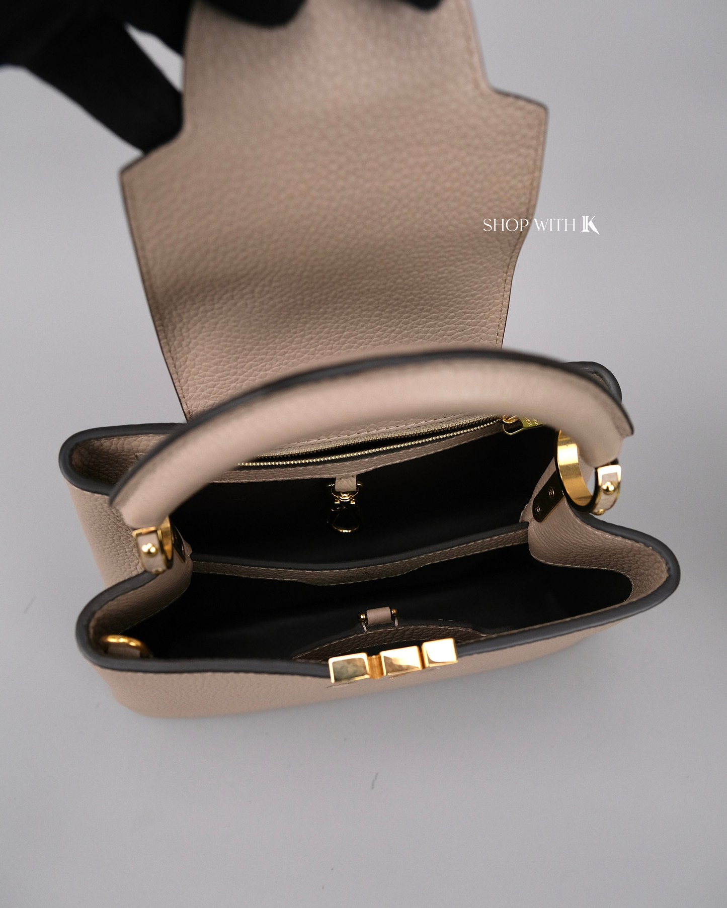 Louis Vuitton Capucine Turtledove BB