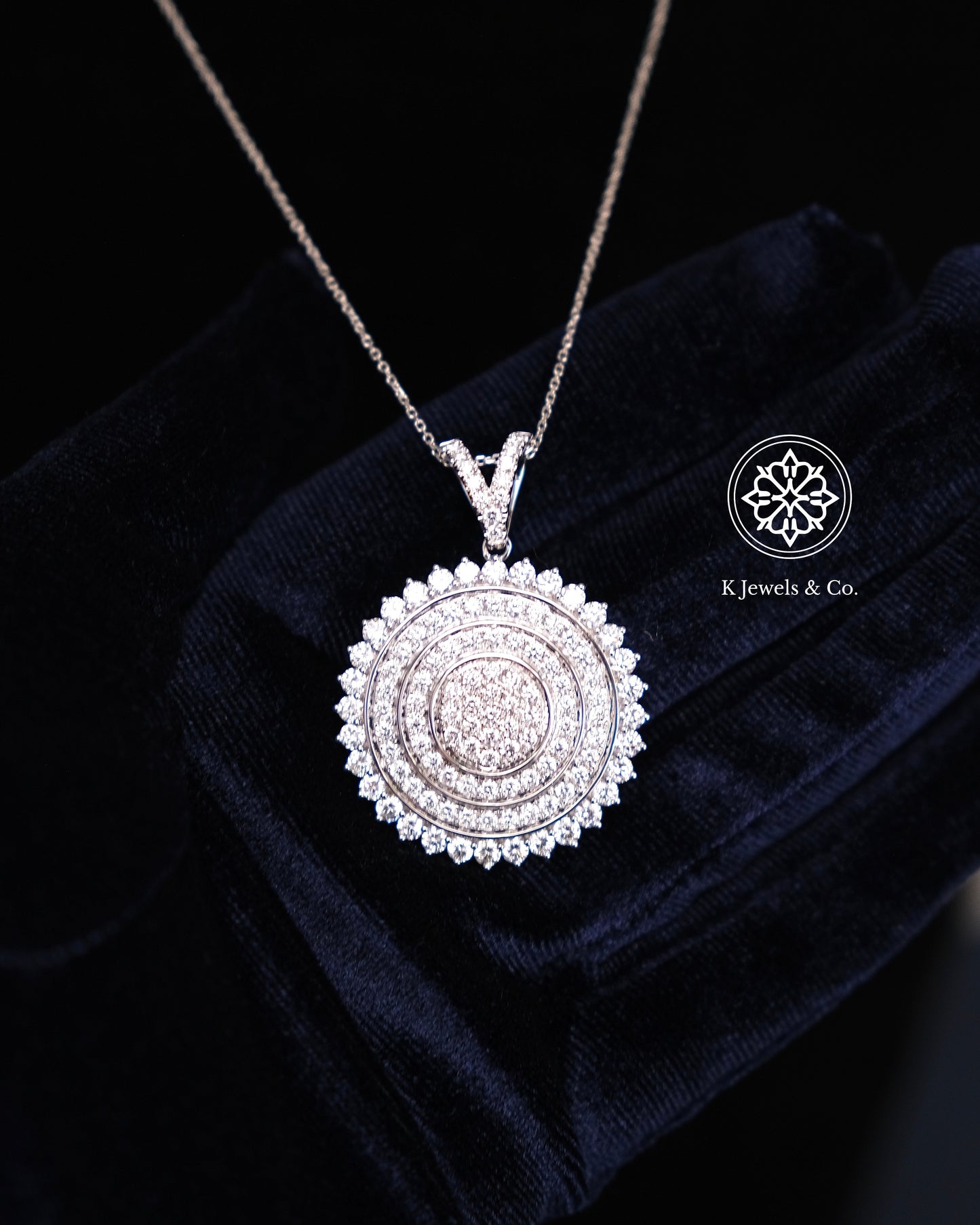 Round Diamond Pendant w/ Chain
