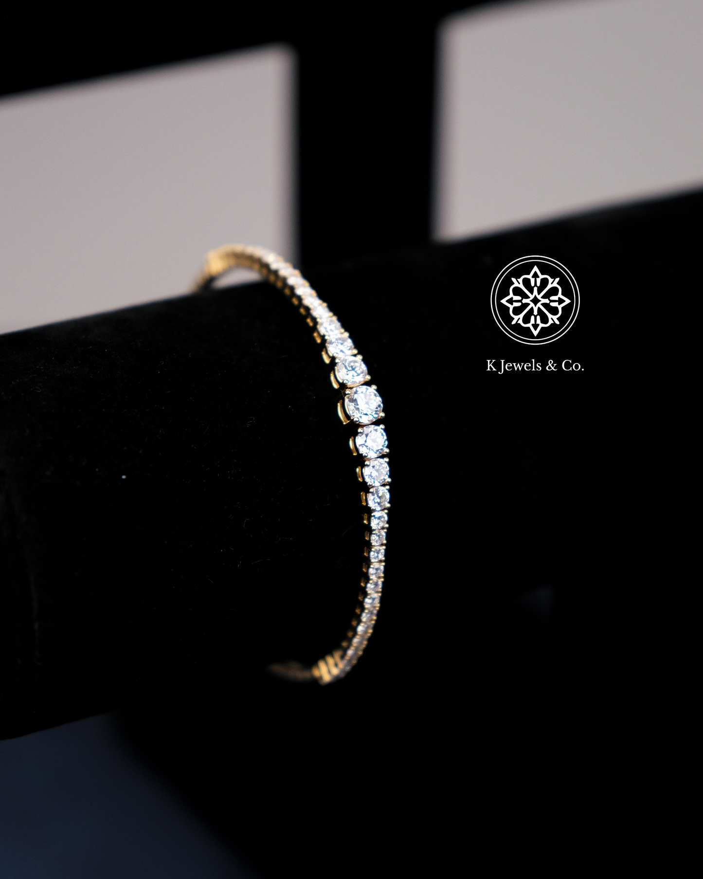 Diamond Bangle in Yellow Gold