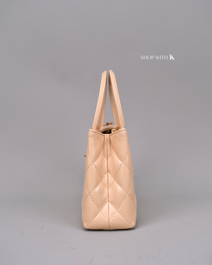 Chanel Kelly Light Beige GHW