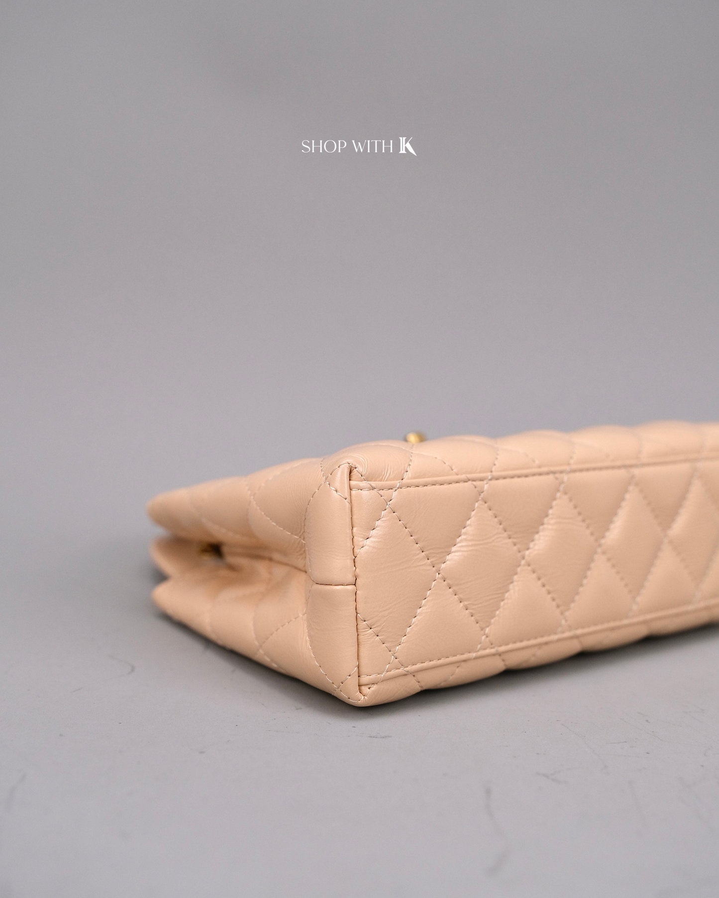 Chanel Kelly Light Beige GHW