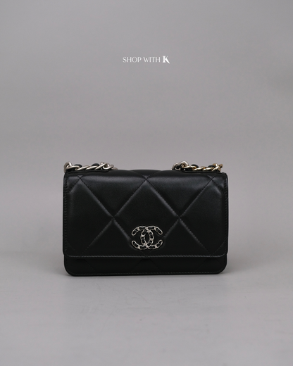 Chanel 19 Wallet on Chain Black