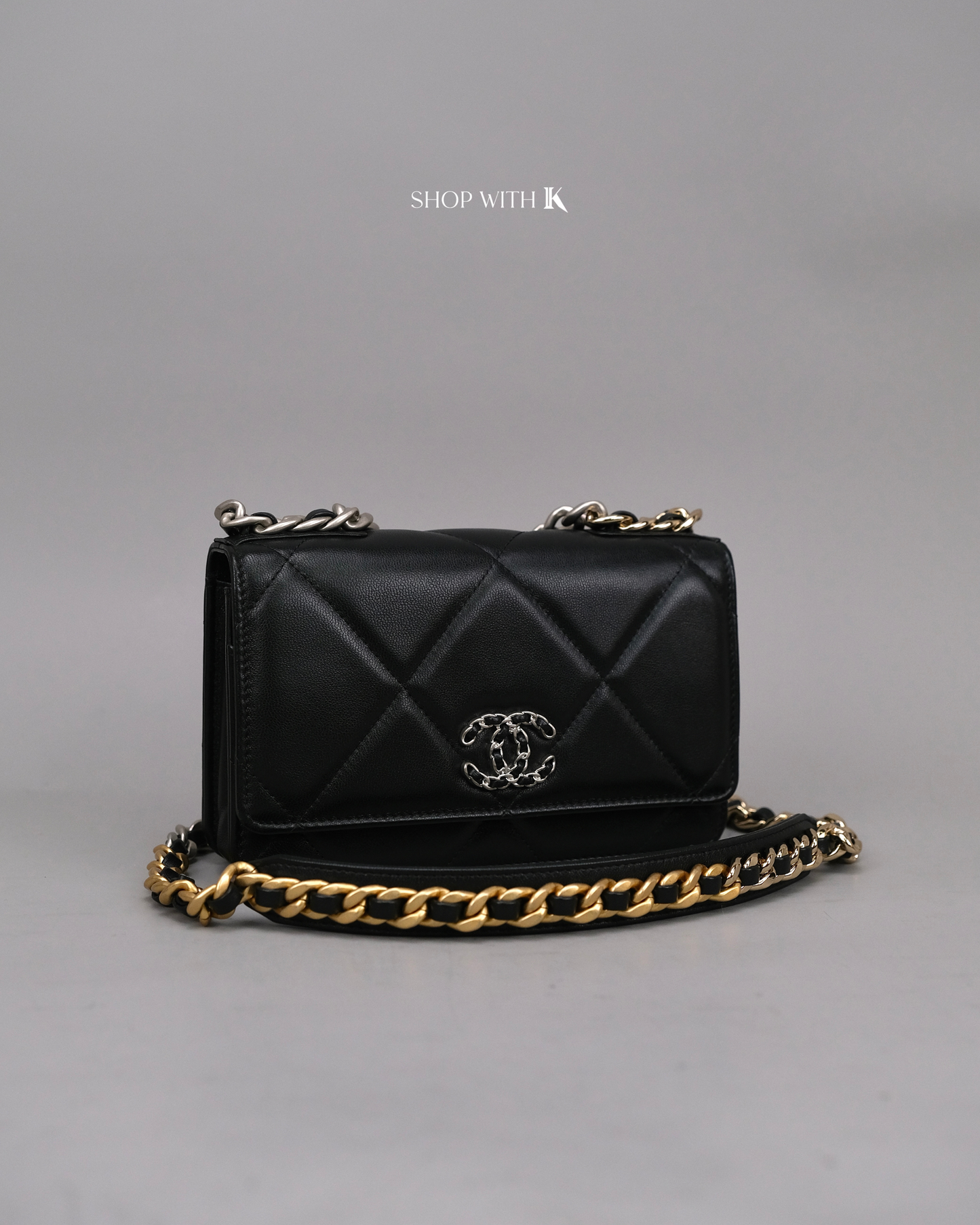 Chanel 19 Wallet on Chain Black
