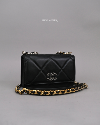 Chanel 19 Wallet on Chain Black