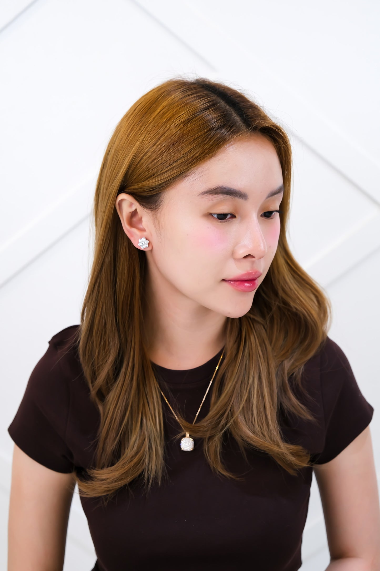Classic Rositas Earrings in White Gold