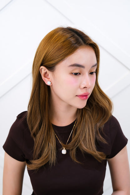 Classic Rositas Earrings in White Gold