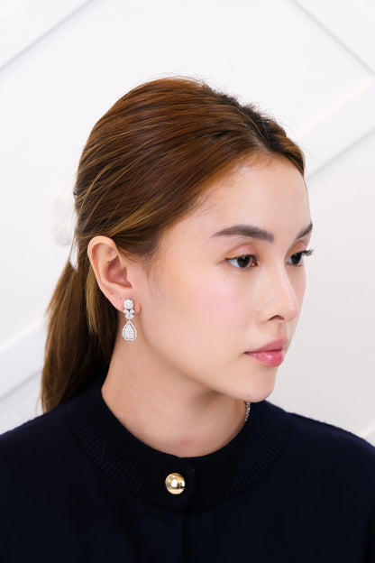 Cluster Dangling Diamond Earrings