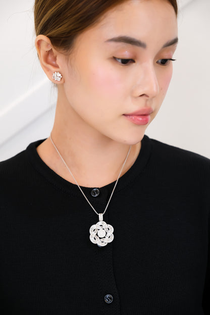Flower Diamond Pendant w/ Chain