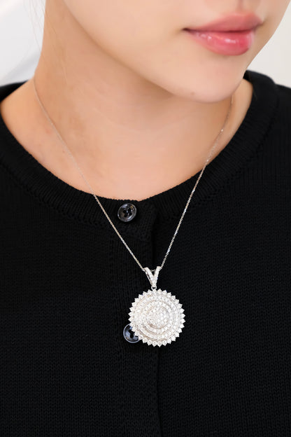 Round Diamond Pendant w/ Chain
